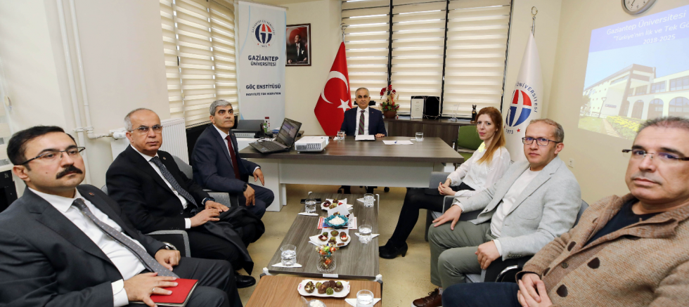 GAÜN REKTÖRÜ DOĞAN: “TÜRKİYE’NİN TEK GÖÇ ENSTİTÜSÜ KURUMLAR ARASI İŞ BİRLİKLERİYLE GÜÇLENECEK”