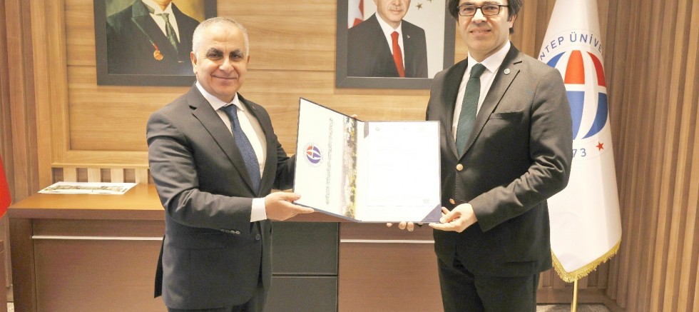 GAÜN SAĞLIK BİLİMLERİ FAKÜLTESİ’NE DEKAN ATAMASI YAPILDI