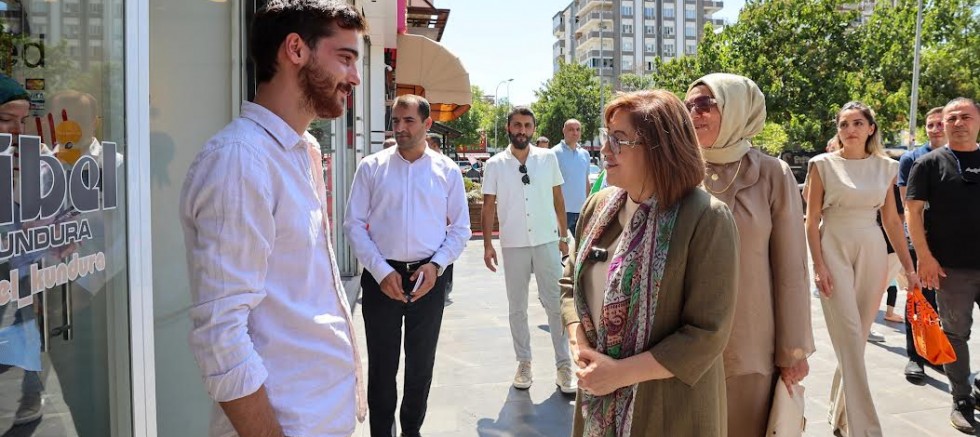  GAZİANTEP BÜYÜKŞEHİR’DEN KENT GENELİNDE ASFALT SEFERBERLİĞİ!