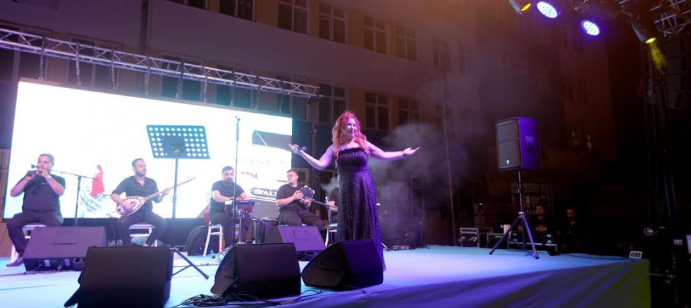 GAZİANTEP BÜYÜKŞEHİR’İN “MAHALLEMDE KONSER VAR” ETKİNLİĞİ BAŞLADI