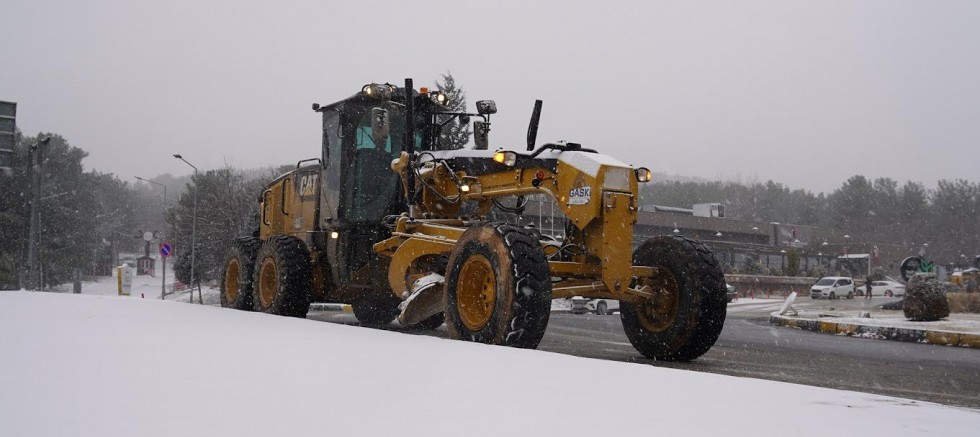  GAZİANTEP BÜYÜKŞEHİR, KAR YAĞIŞINA YÖNELİK TÜM AŞAMALARDA SAHADA