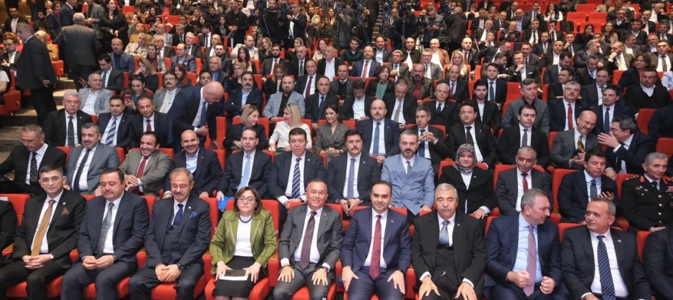 GAZİANTEP’İN YILDIZLARI–2025’E NİZİP DAMGASI: NTO,  ÜYELERİYLE SAHNEDE