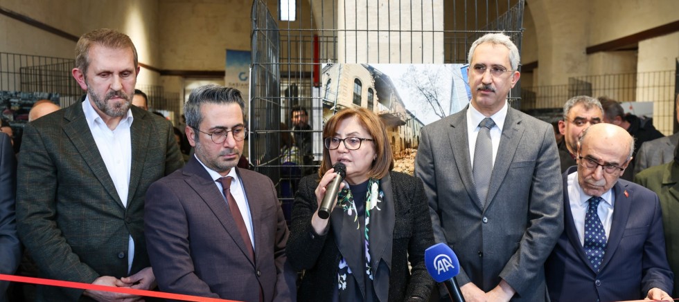 Gaziantep Kent Konseyi, “Asrın Felaketi”nin 3. Yılı Fotoğraf Sergisi açıldı