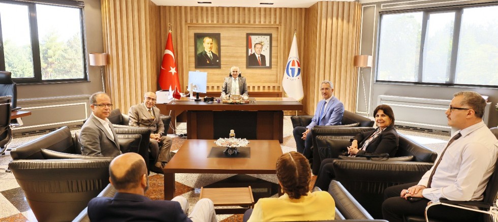 GAZİANTEP KENT KONSEYİ’NDEN GAÜN REKTÖRÜ DOĞAN’A ZİYARET
