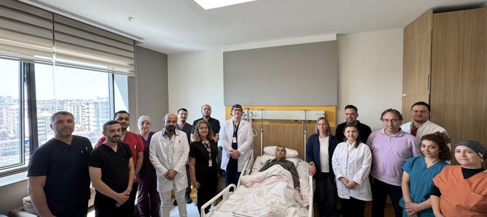 Gaziantep Şehir Hastanesi’nde Kalp Cerrahisinde Türkiye’de Bir İlk: 9 Saatlik Ameliyat Başarıyla Tamamlandı