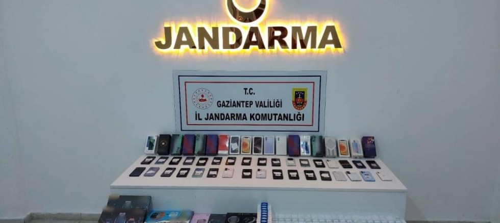 Gaziantep'te 1,5 milyon TL değerinde kaçak malzeme ele geçirildi