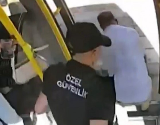 Gaziantep'te 18 kilo altının gasp edildiği anlar adım adım kamerada