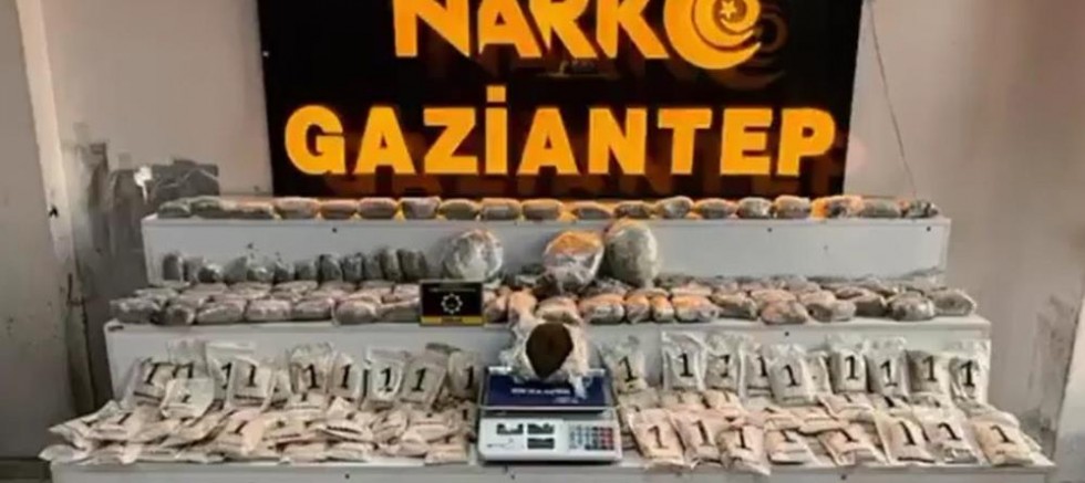 Gaziantep'te 21 kilo reçine esrar ele geçirildi: 4 şahıs tutuklandı