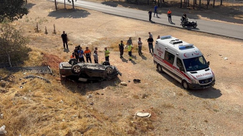 Gaziantep'te 5 metreden şarampole uçan otomobilin sürücüsü yaralandı