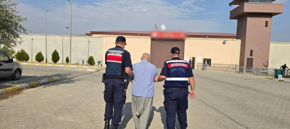 Gaziantep'te aile içi kavgada öldürülen Eyüp Tiryaki'nin katil zanlısı babası ve amcası çıktı