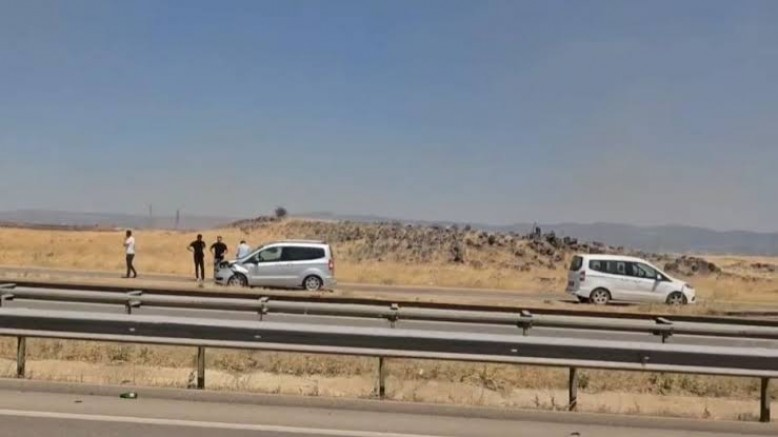 Gaziantep'te anız yangını maddi hasarlı kazaya neden oldu