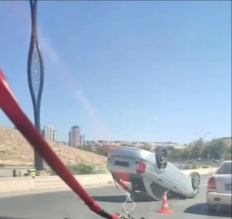 Gaziantep’te Araç ters döndü