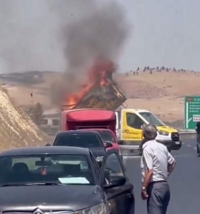 Gaziantep’te Belediyeye Ait Çöp Taksi Alev Aldı