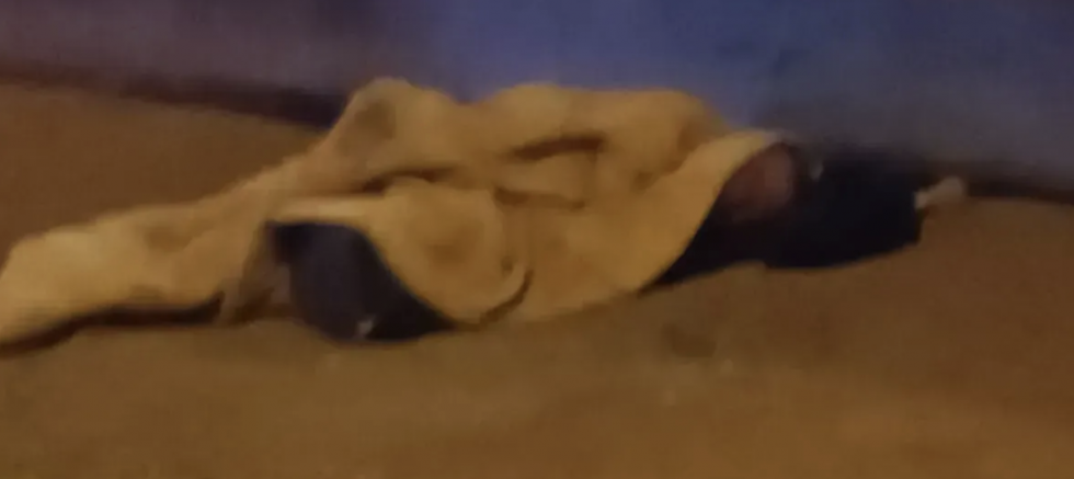 Gaziantep'te çaresiz adam soğuktan dondu