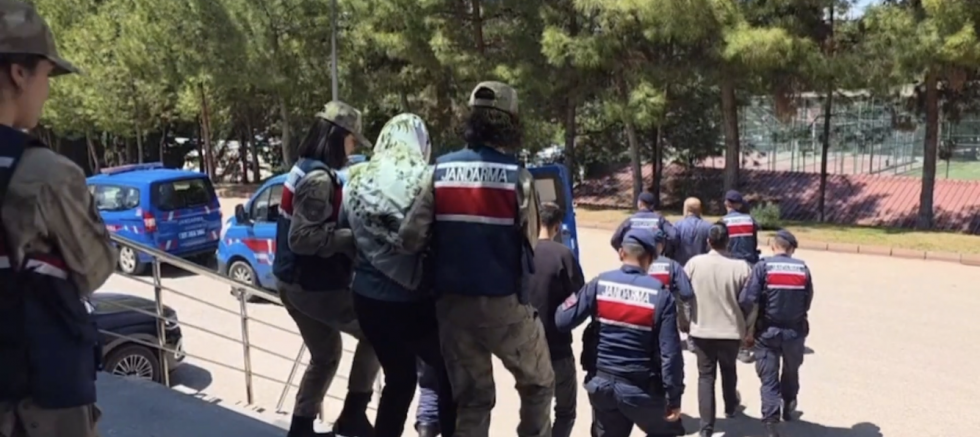 GAZİANTEP’TE ÇEK SENET ÇETESİNE OPERASYON