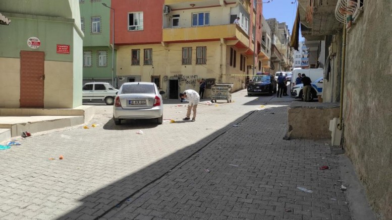 “Gaziantep’te Cuma Namazı Sonrası Kanlı Hesaplaşma: 2 Yaralı”