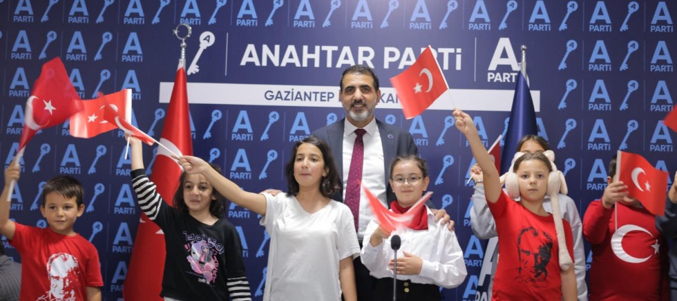 Gaziantep’te Cumhuriyet Coşkusu ve Anahtar Parti’nin 1. Yıl Gururu