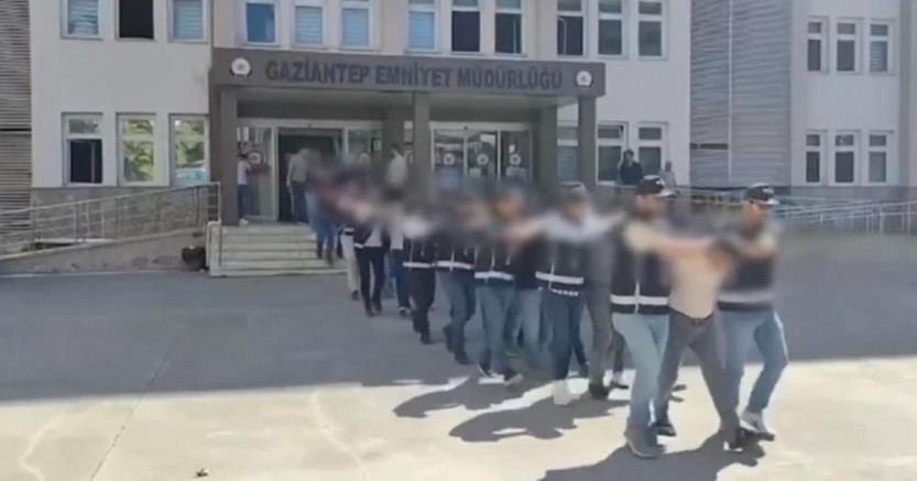 Gaziantep'te ehliyet sınavında 56 joker yakalandı