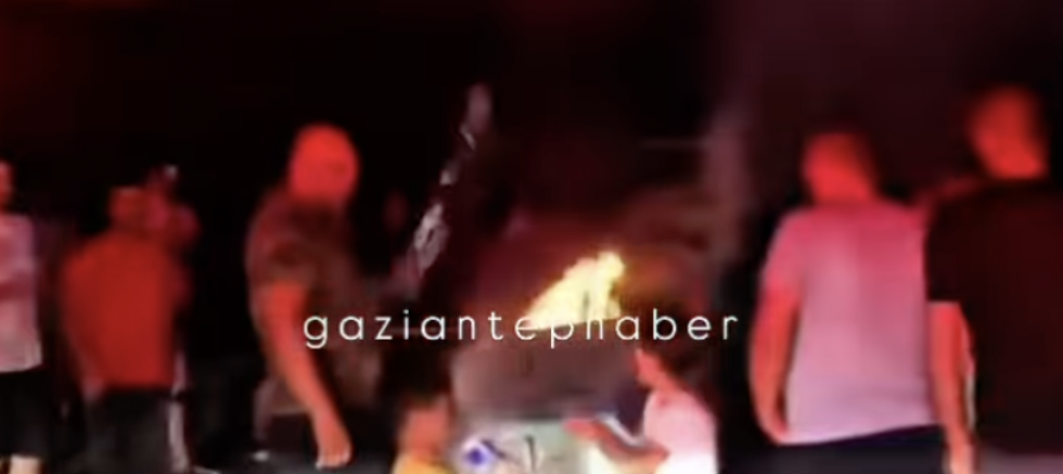 Gaziantep’te Elektrik Kesintileri Bıktırdı: Yeşilevler Mahallesi Halkı Sokağa Döküldü