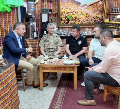  Gaziantep’te Esnafla Gönül Köprüsü: Vali Çeber ve Halil Şen Sahada