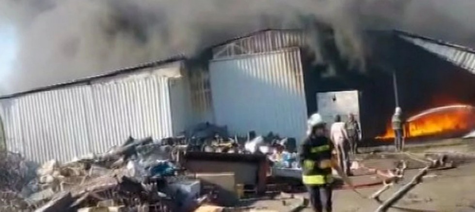 Gaziantep'te geri dönüşüm tesisinde çıkan yangın söndürüldü