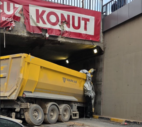 Gaziantep’te Hafriyat Aracı Kaza Yaptı