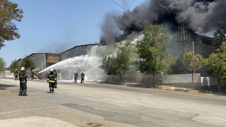 Gaziantep'te halı fabrikasında yangın