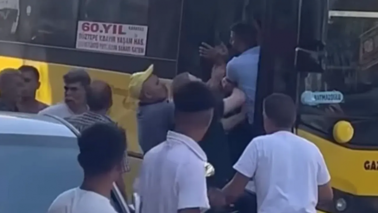 Gaziantep’te Halk Otobüsünde gerginlik!