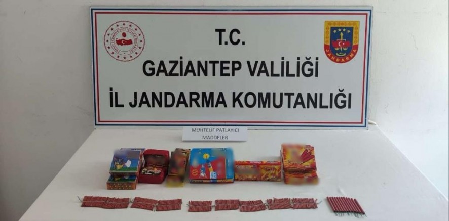 Gaziantep'te izinsiz havai fişek ve patlayıcı madde satan şahıs yakalandı