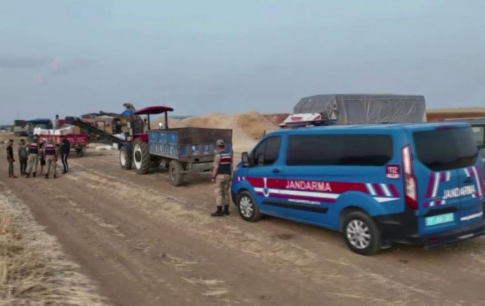 Gaziantep'te jandarmadan anız yangınlarına karşı dron ile denetim