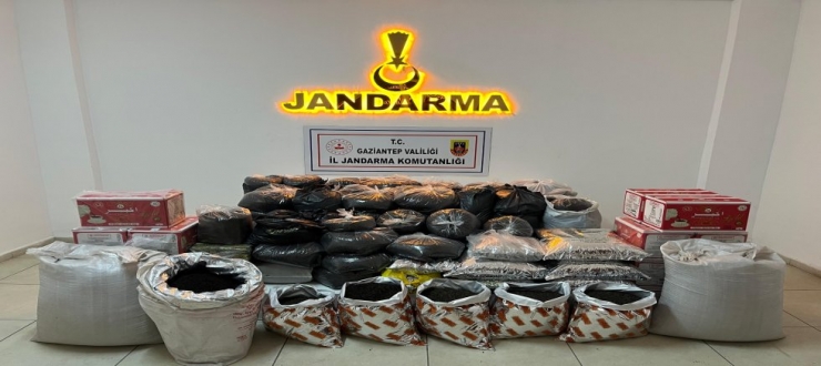 Gaziantep’te Jandarmadan Kaçak Çay Operasyonu: 300 Kilo Ele Geçirildi