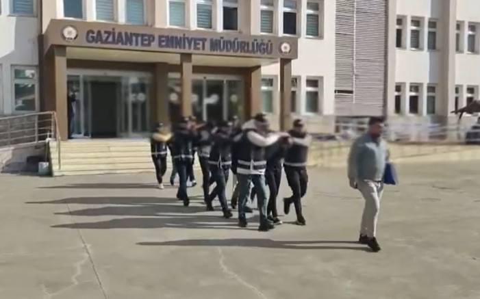 Gaziantep'te masaj salonuna 'şantaj ve tehdit' operasyonu: 3 şahıs tutuklandı