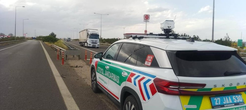 Gaziantep'te otoyolda kural ihlali yapan 2 bin 46 araca ceza