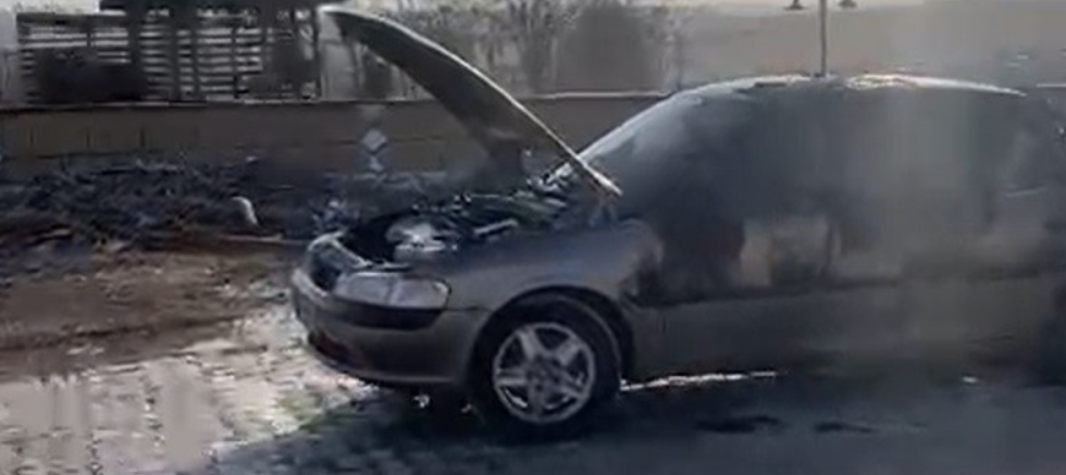 Gaziantep'te park halindeki araç kundaklandı