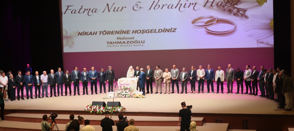 Gaziantep’te Rekor Nikah ve Tarihi Kına!