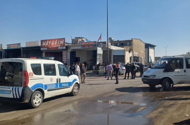 Gaziantep'te silahlı kavga: 2 kardeş yaralandı, o anlar kameraya yansıdı