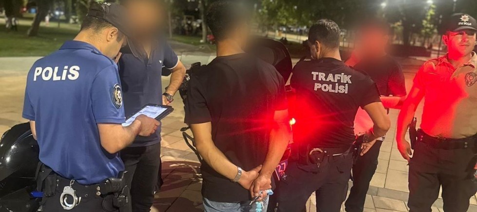 Gaziantep’te Son Bir Haftada Parklarda Yoğun Denetim: 18 Aranan Şahıs Yakalandı