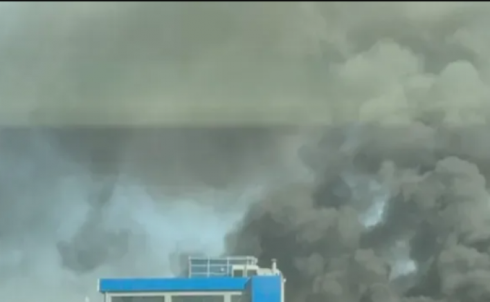  Gaziantep’te Üretim Durduruldu: Yangın Tüm Tesisleri Sardı