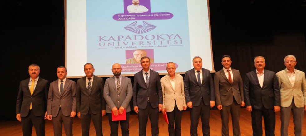 GAZİANTEP’TE YAPAY ZEKA VE EĞİTİM MASAYA YATIRILDI