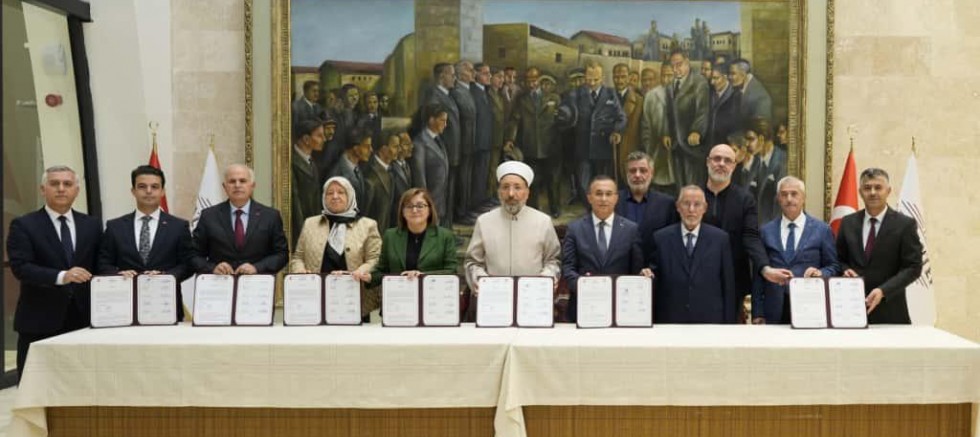 Gaziantep’te Yeni Bir Hayır Eseri: Mehmet Ali Eruslu Kur’an Eğitim Merkezi ve Eyyüp Eruslu Camii İçin Protokol İmzalandı
