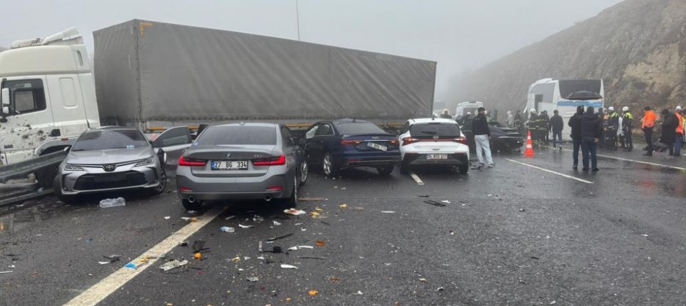 Gaziantep'te zincirleme kazada ağır yaralanan hemşire 11 gündür süren yaşam savaşını kaybetti