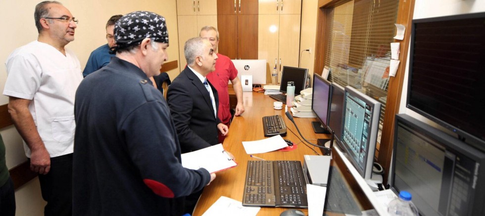 GAZİANTEP ÜNİVERSİTESİ PEDİATRİK KEMİK İLİĞİ NAKİL MERKEZİ YENİDEN HİZMETE AÇILDI