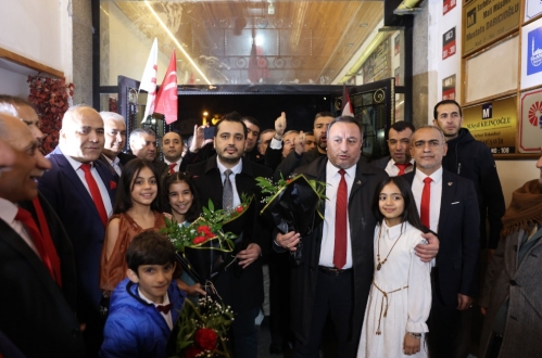 Gaziantep Yeniden Refah'ta miting gibi devir teslim töreni!