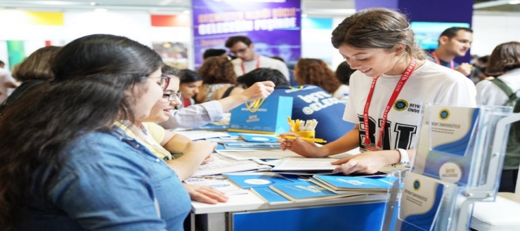 GİBTÜ Aday Öğrencileri Üniversite Tercih Fuarı’nda Bekliyor