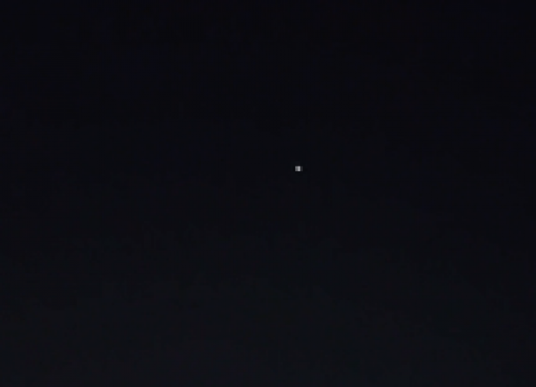 Gökyüzünde Asılı Kaldı! Gaziantep’te Gizemli Işık Şaşkınlığı