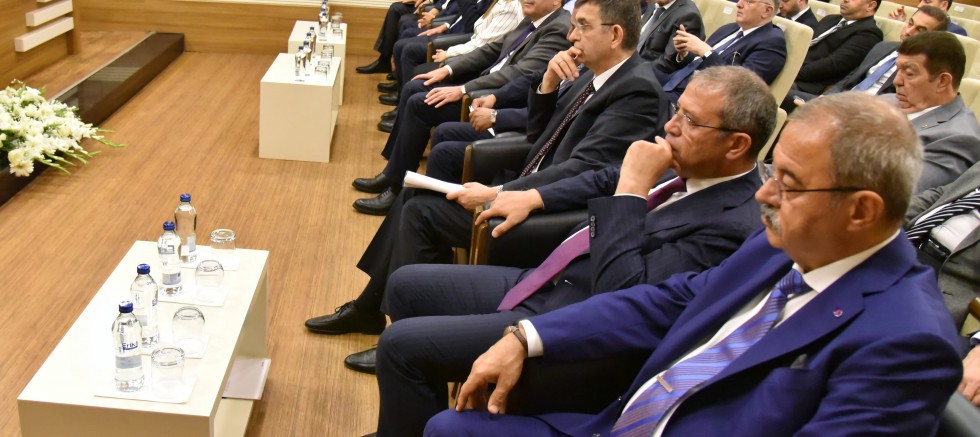 GSO BAŞKANI ÜNVERDİ İŞ DÜNYASININ TALEPLERİNİ CEVDET YILMAZ’A SUNDU