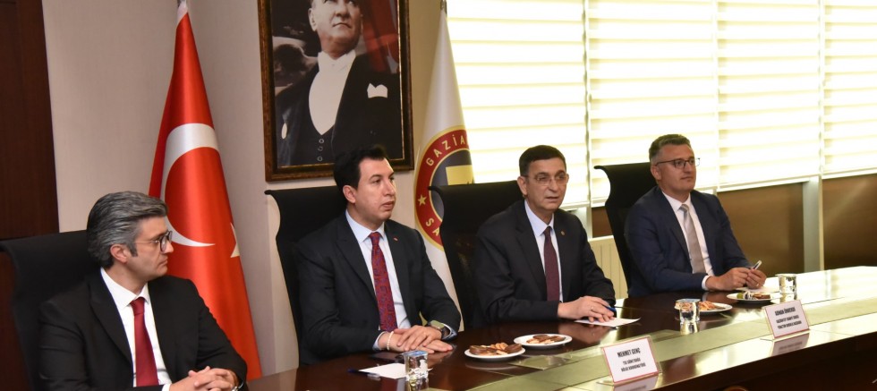 GSO’DA BİRLEŞTİRİLMİŞ PLASTİK SEKTÖR TOPLANTISI GERÇEKLEŞTİRİLDİ