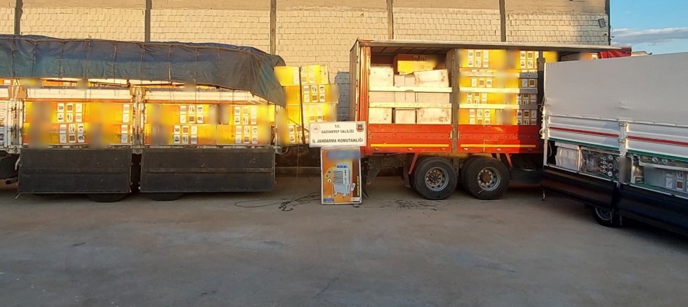 GÜMRÜK KAÇAKÇILARINA JANDARMADAN DARBE