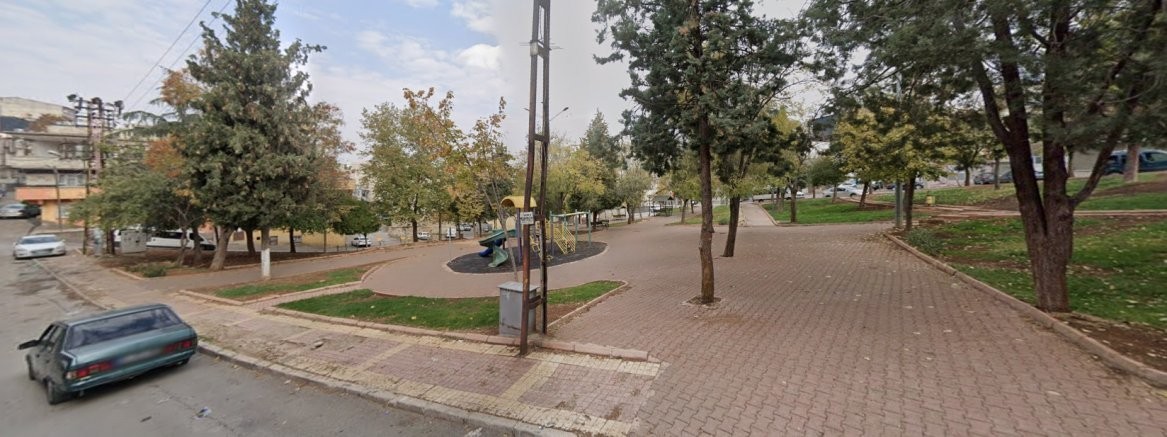 Güneş Mahallesi’nde Hız Sorunu Büyüyor: Vatandaşlar Yola Bariyer İstiyor!