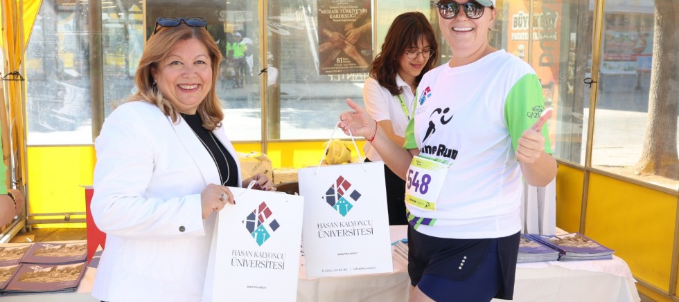Hasan Kalyoncu Üniversitesi Lider Paydaşlığında Türkiye’nin İlk Gastronomi Temalı Uluslararası Yol Koşusu: Gurme Run Gaziantep’te Gerçekleşti!